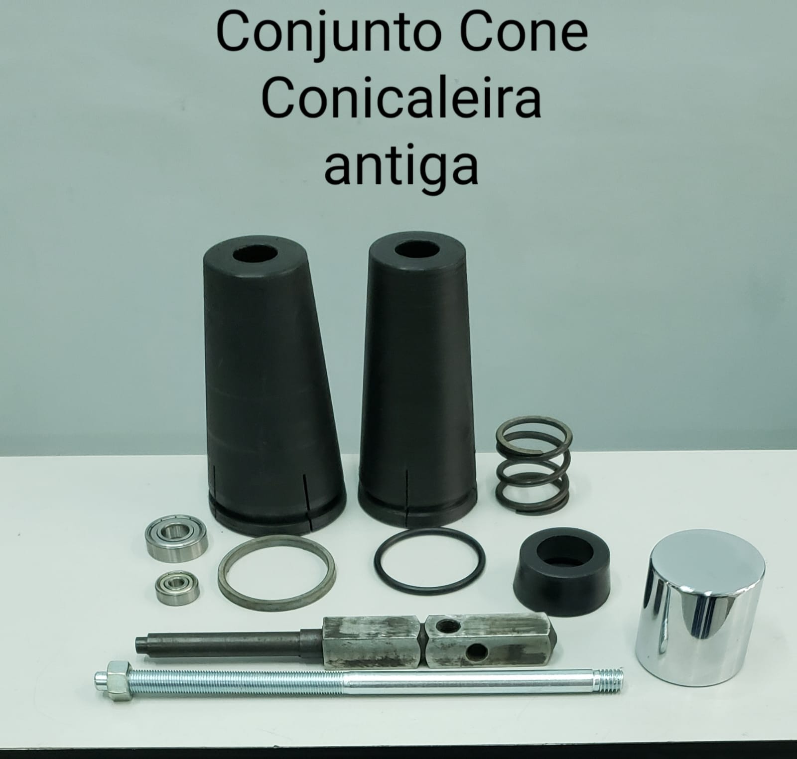 Read more about the article CONJUNTO CONE CONICALEIRA ANTIGA